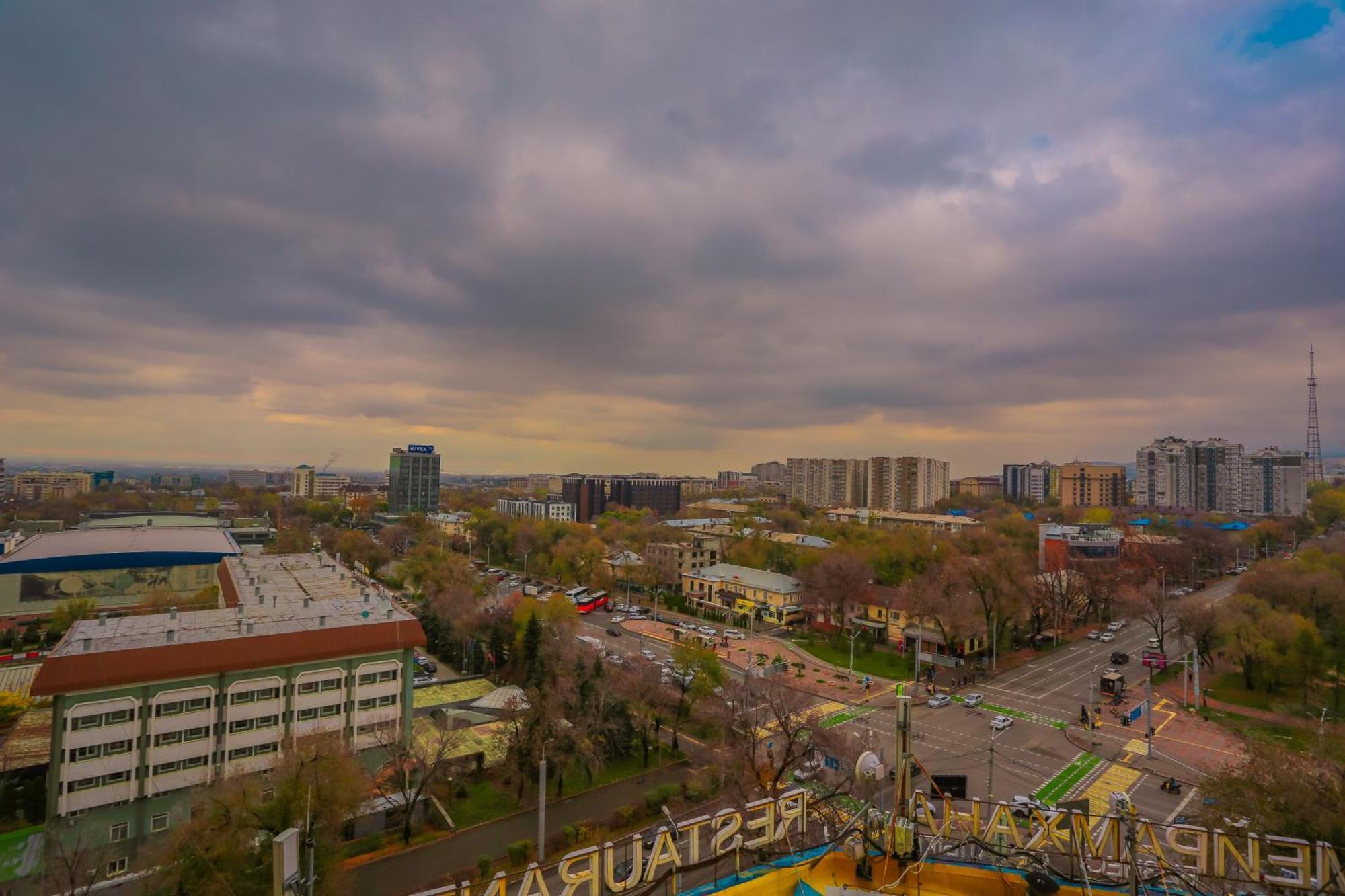 Regardal Hotel Almaty Eksteriør billede