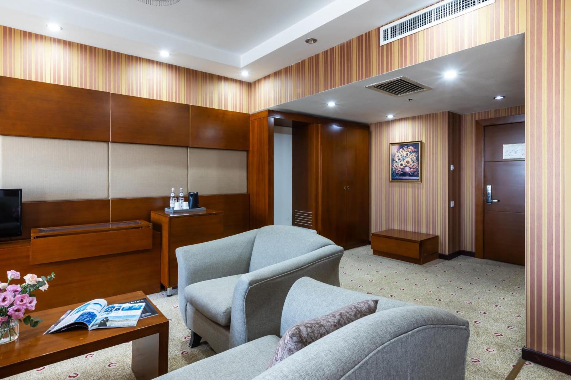 Regardal Hotel Almaty Eksteriør billede