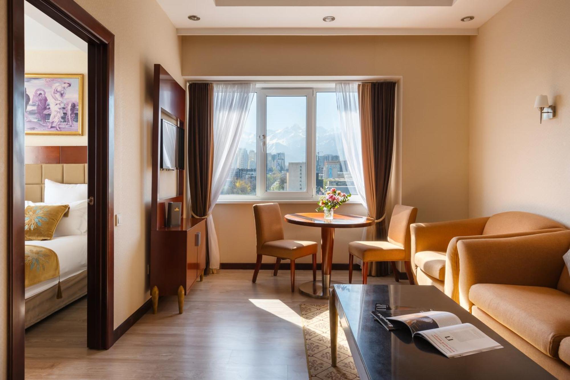 Regardal Hotel Almaty Eksteriør billede