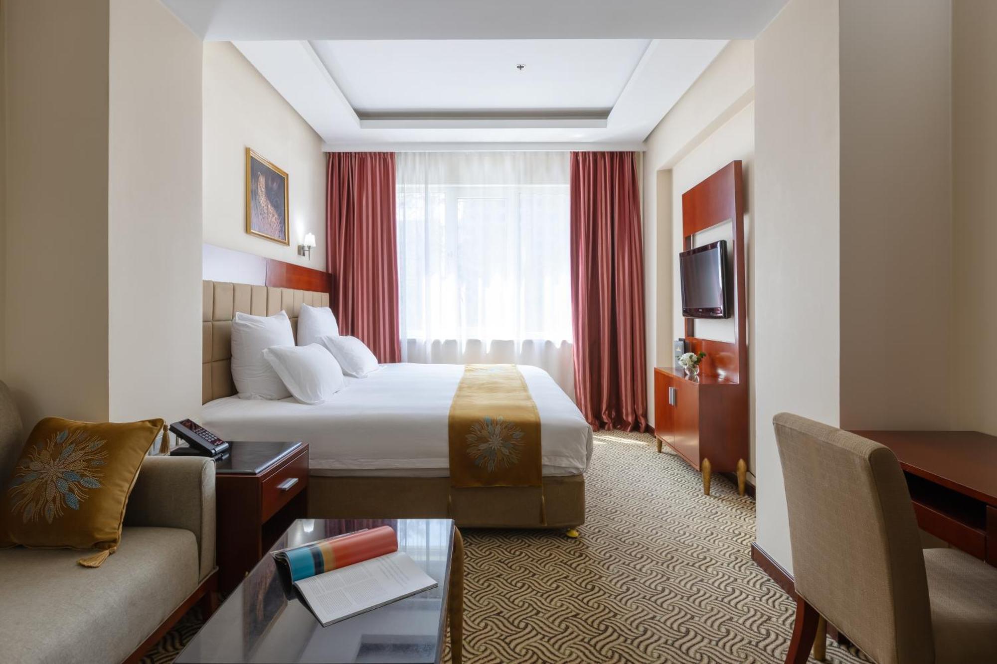 Regardal Hotel Almaty Eksteriør billede