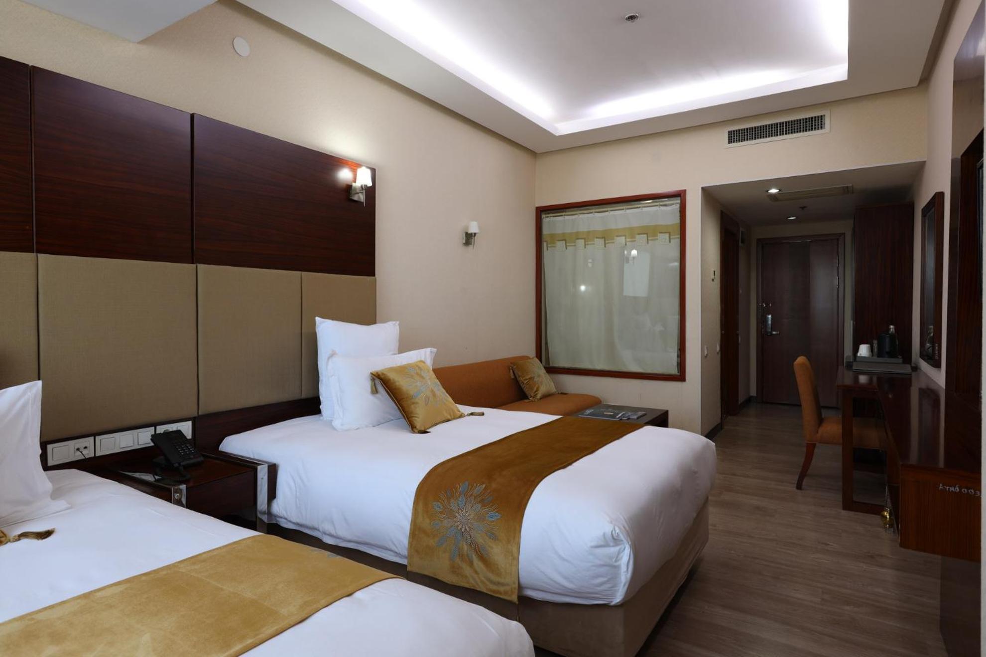 Regardal Hotel Almaty Eksteriør billede