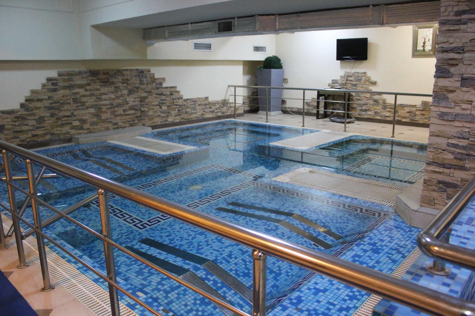 Regardal Hotel Almaty Eksteriør billede