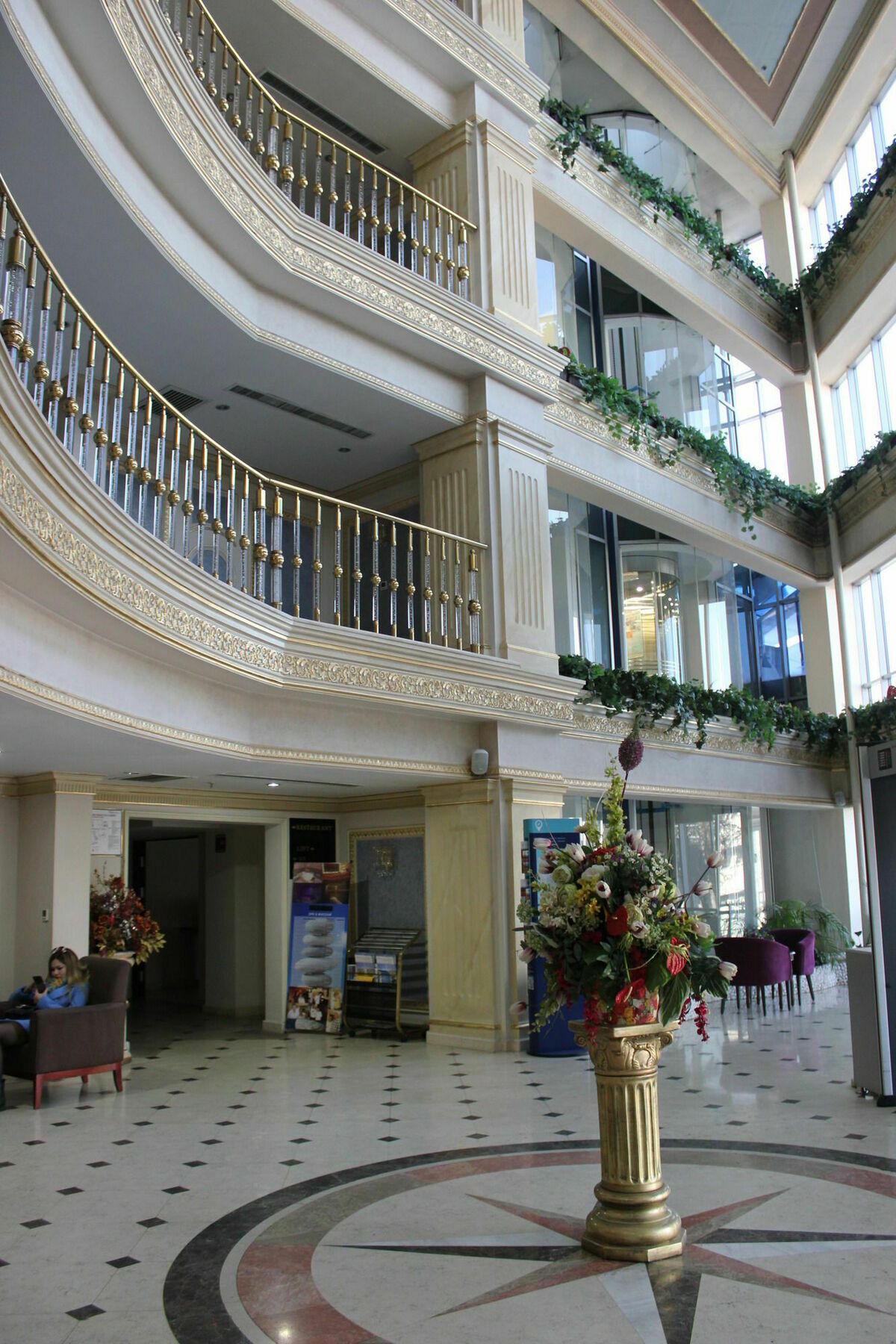 Regardal Hotel Almaty Eksteriør billede